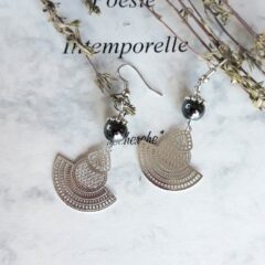 Boucles hématite